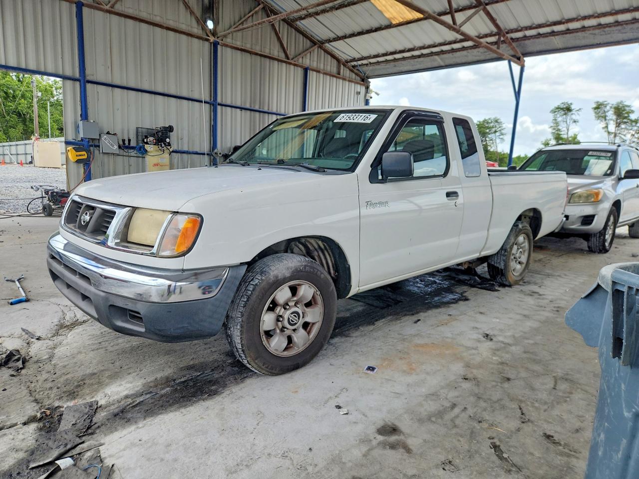2000 NISSAN FRONTIER