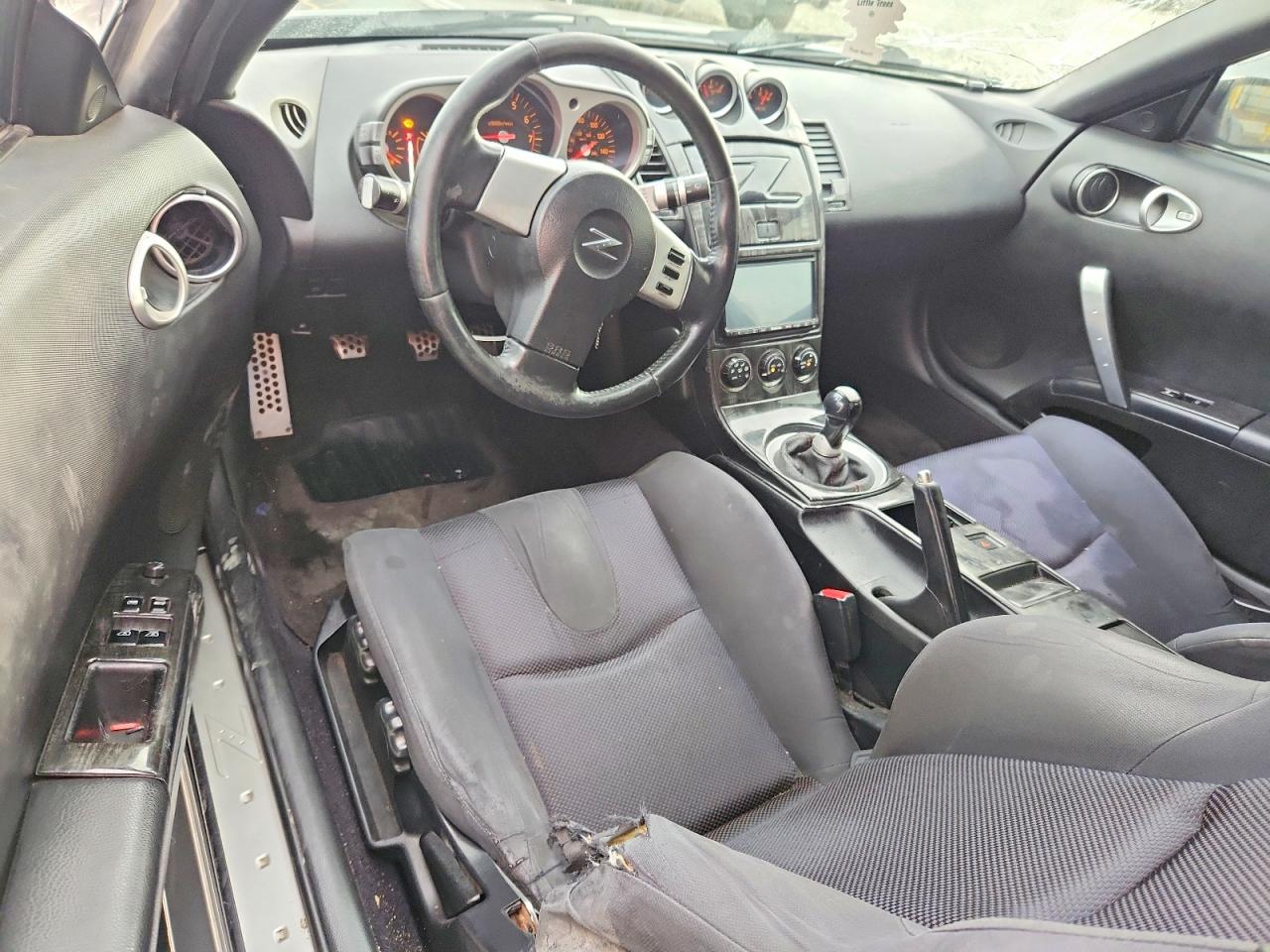 2005 NISSAN 350Z