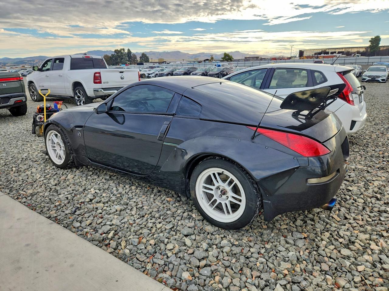 2005 NISSAN 350Z