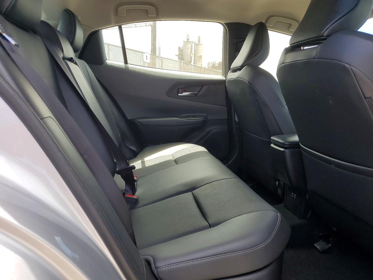 2025 TOYOTA PRIUS