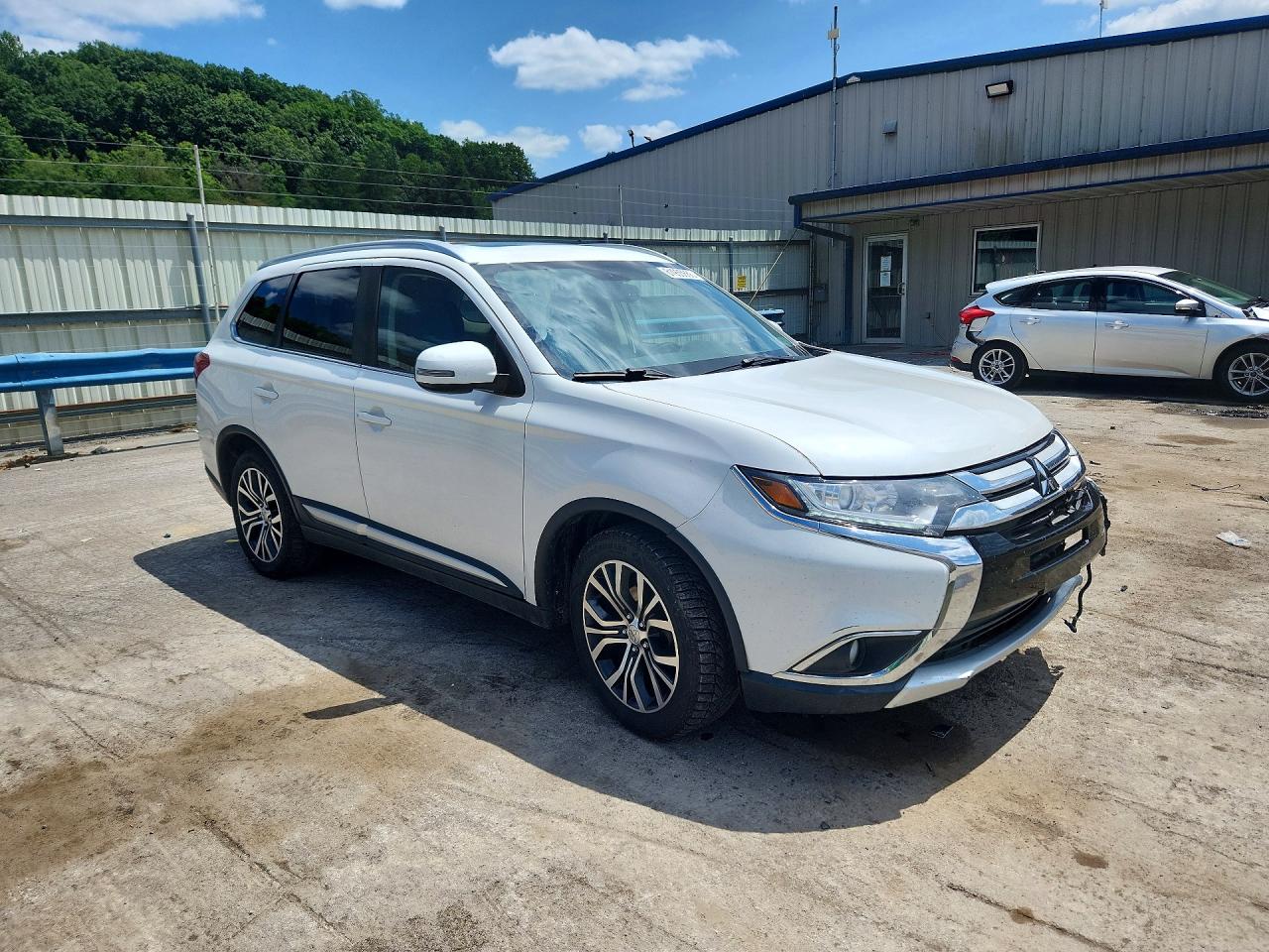 2017 MITSUBISHI OUTLANDER