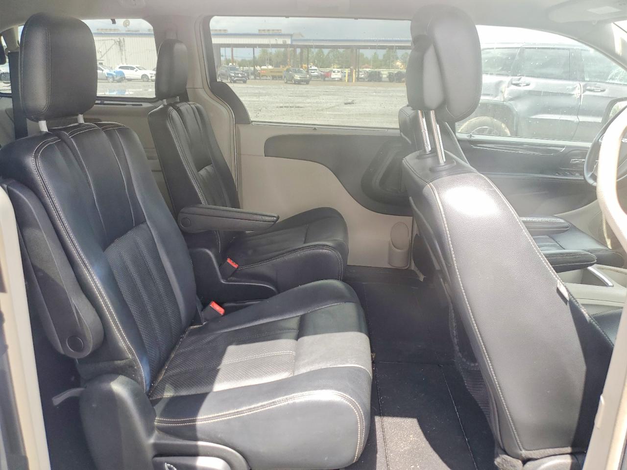 2013 CHRYSLER MINIVAN
