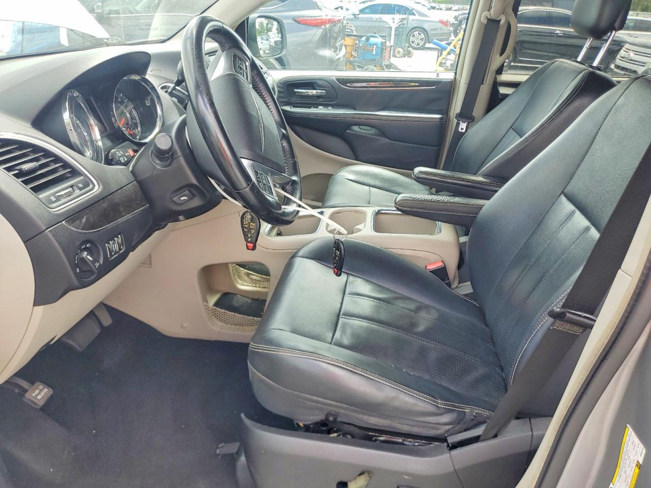 2013 CHRYSLER MINIVAN