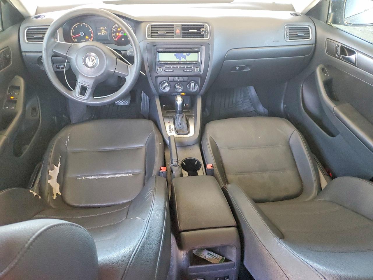 2011 VOLKSWAGEN JETTA