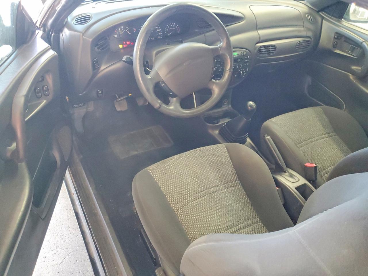 2000 FORD ESCORT