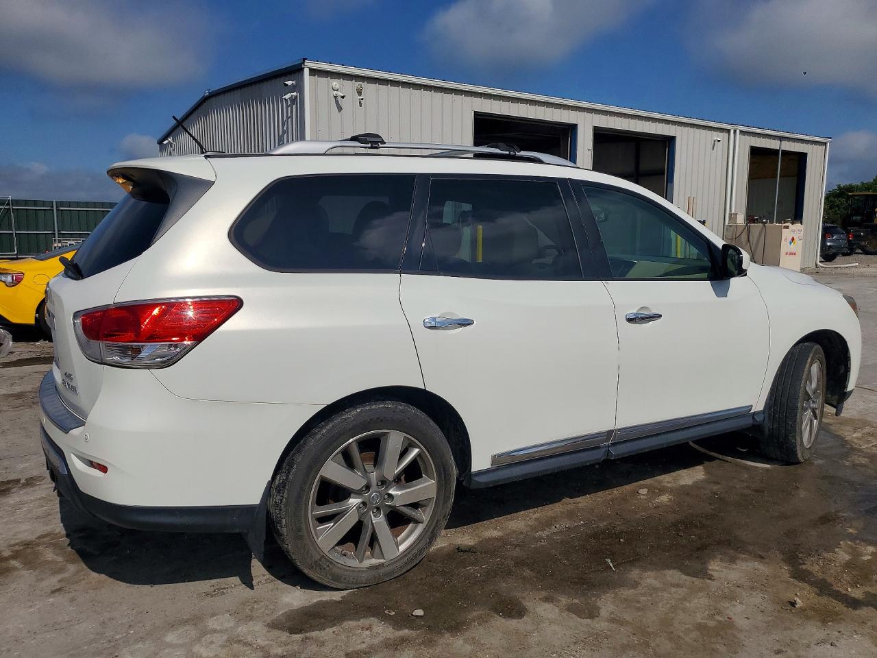 2014 NISSAN PATHFINDER