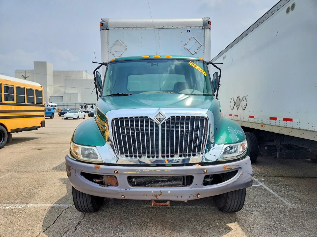 2009 INTERNATIONAL 4000 SERIE