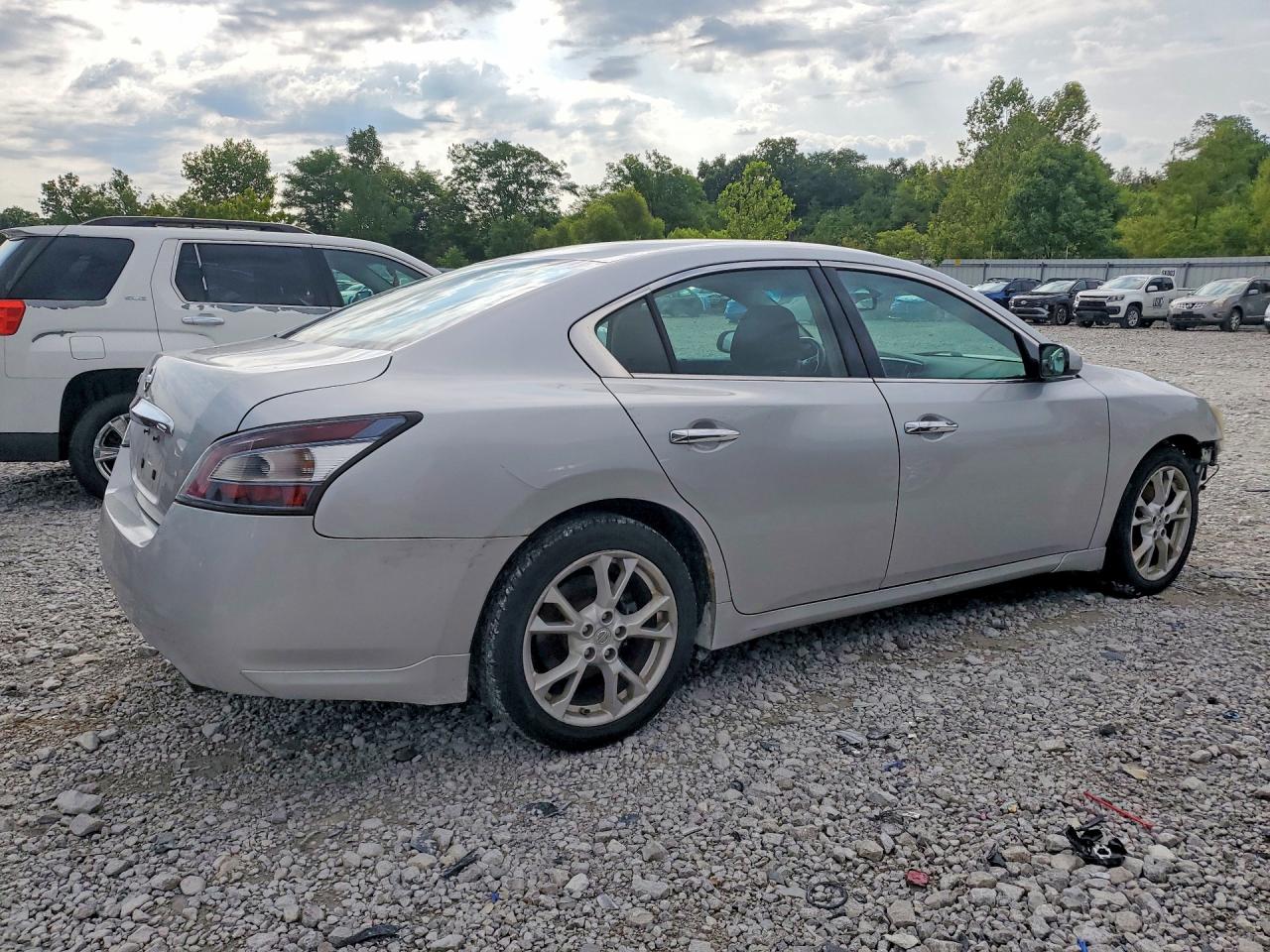2014 NISSAN MAXIMA
