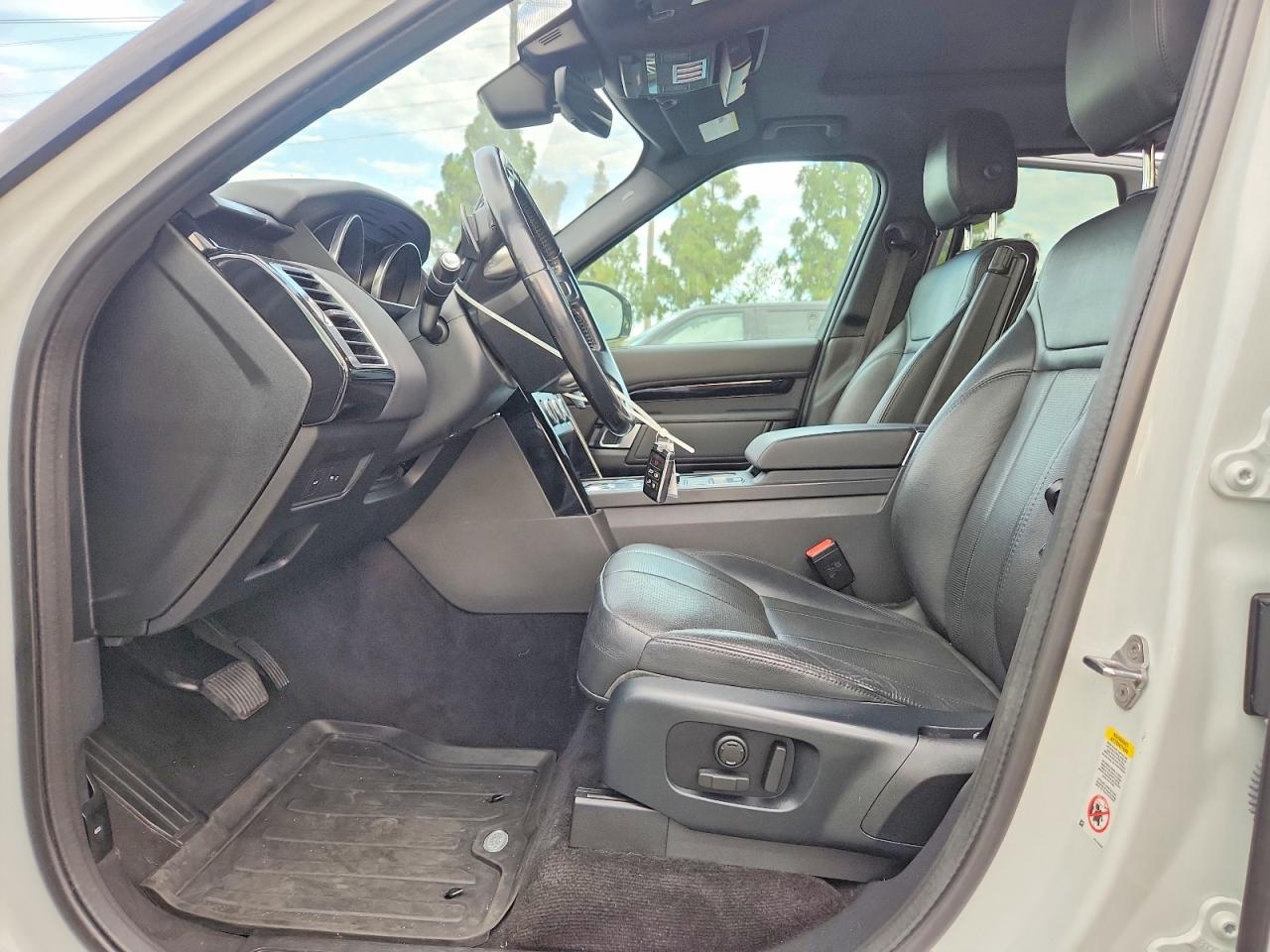 2020 LAND ROVER DISCOVERY