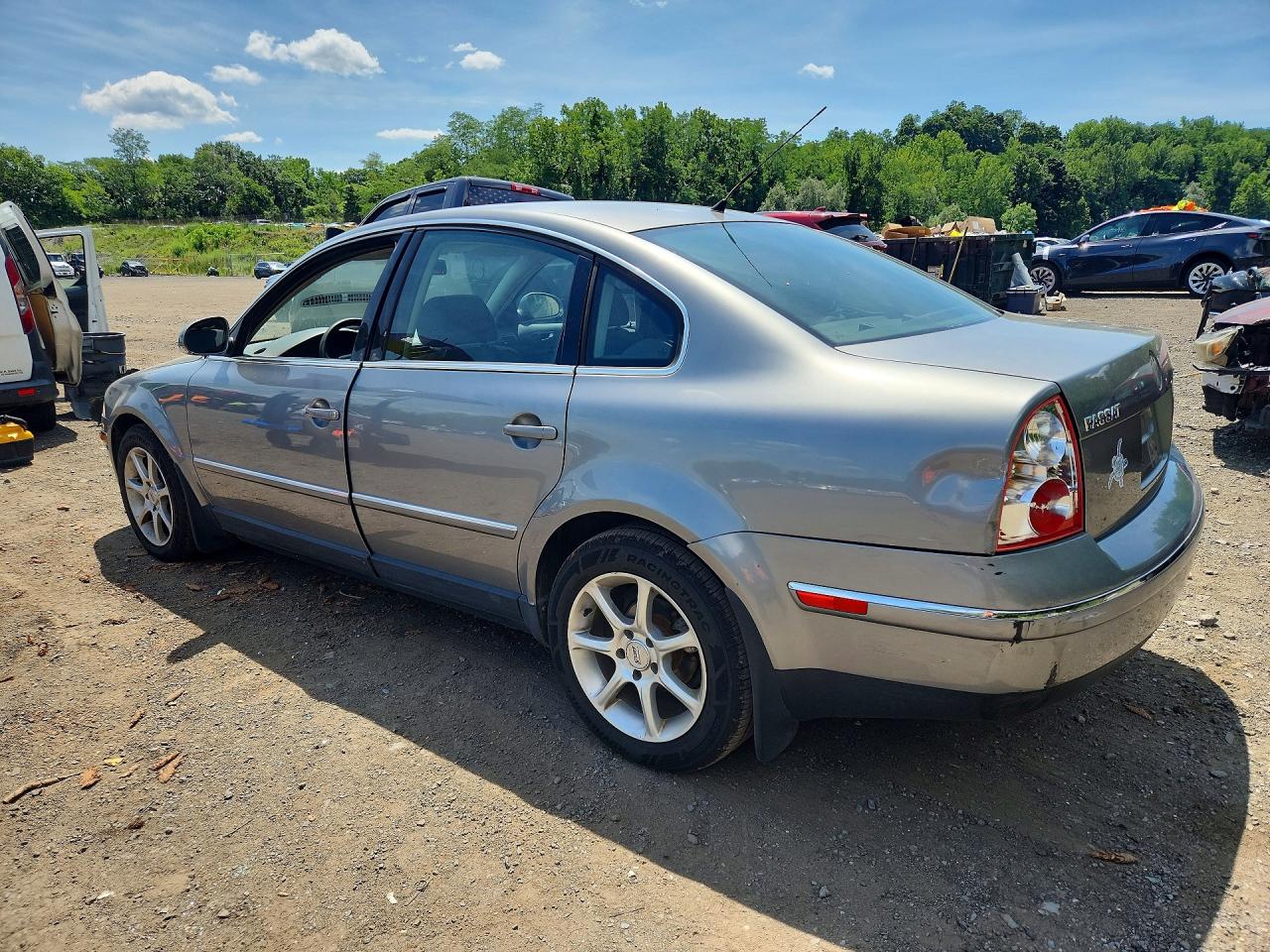 2004 VOLKSWAGEN PASSAT