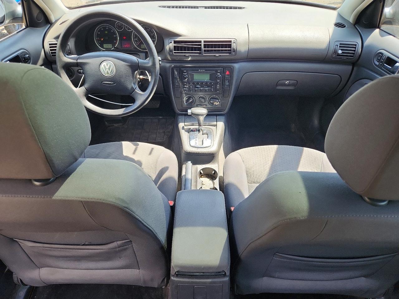 2004 VOLKSWAGEN PASSAT
