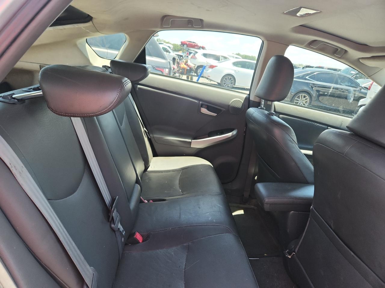 2011 TOYOTA PRIUS