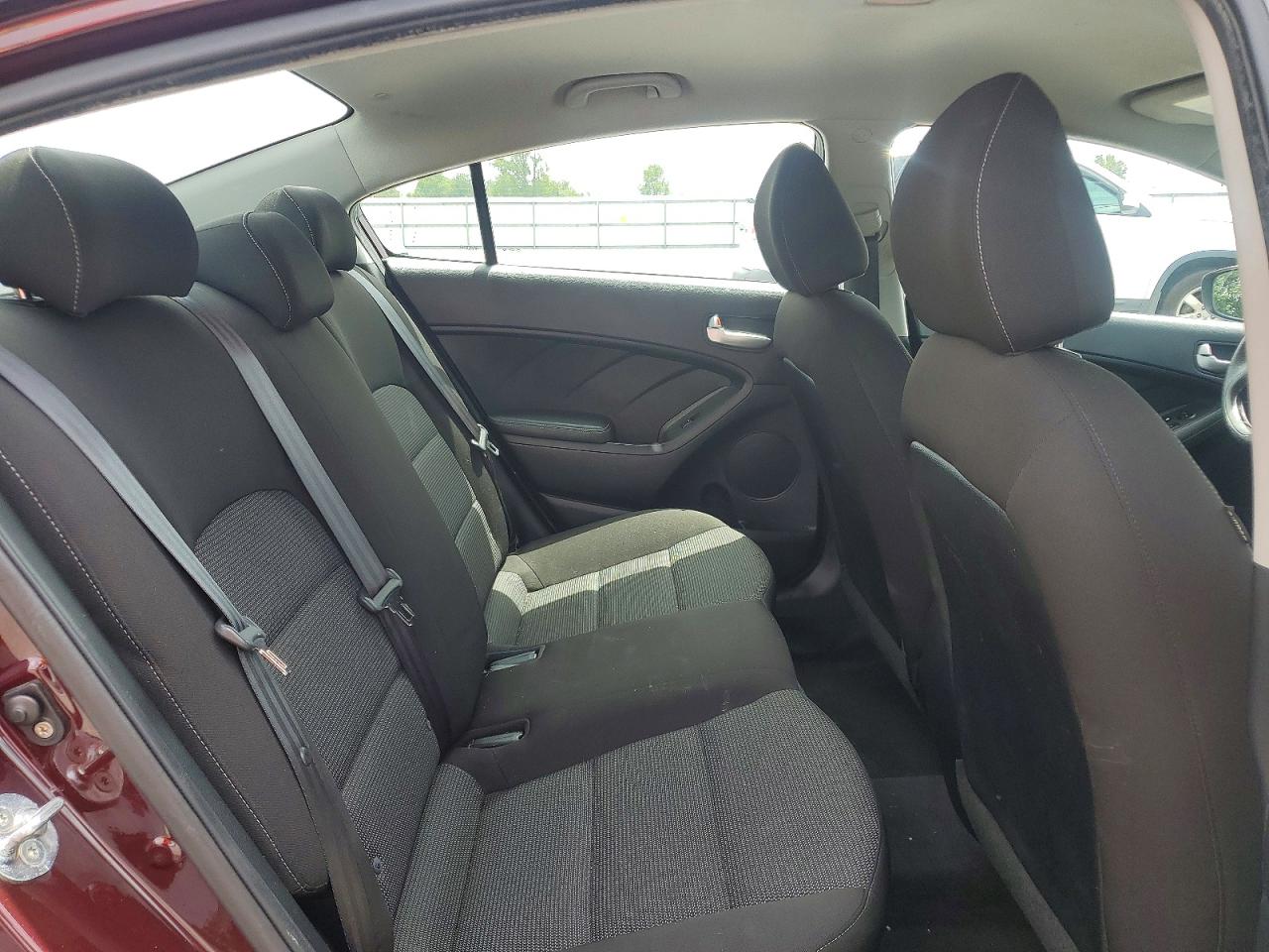 2017 KIA FORTE