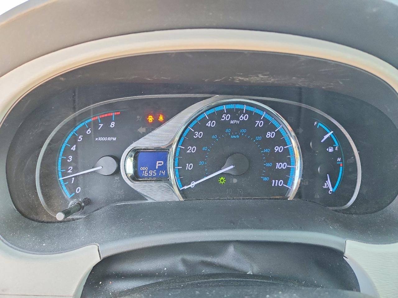 2012 TOYOTA SIENNA