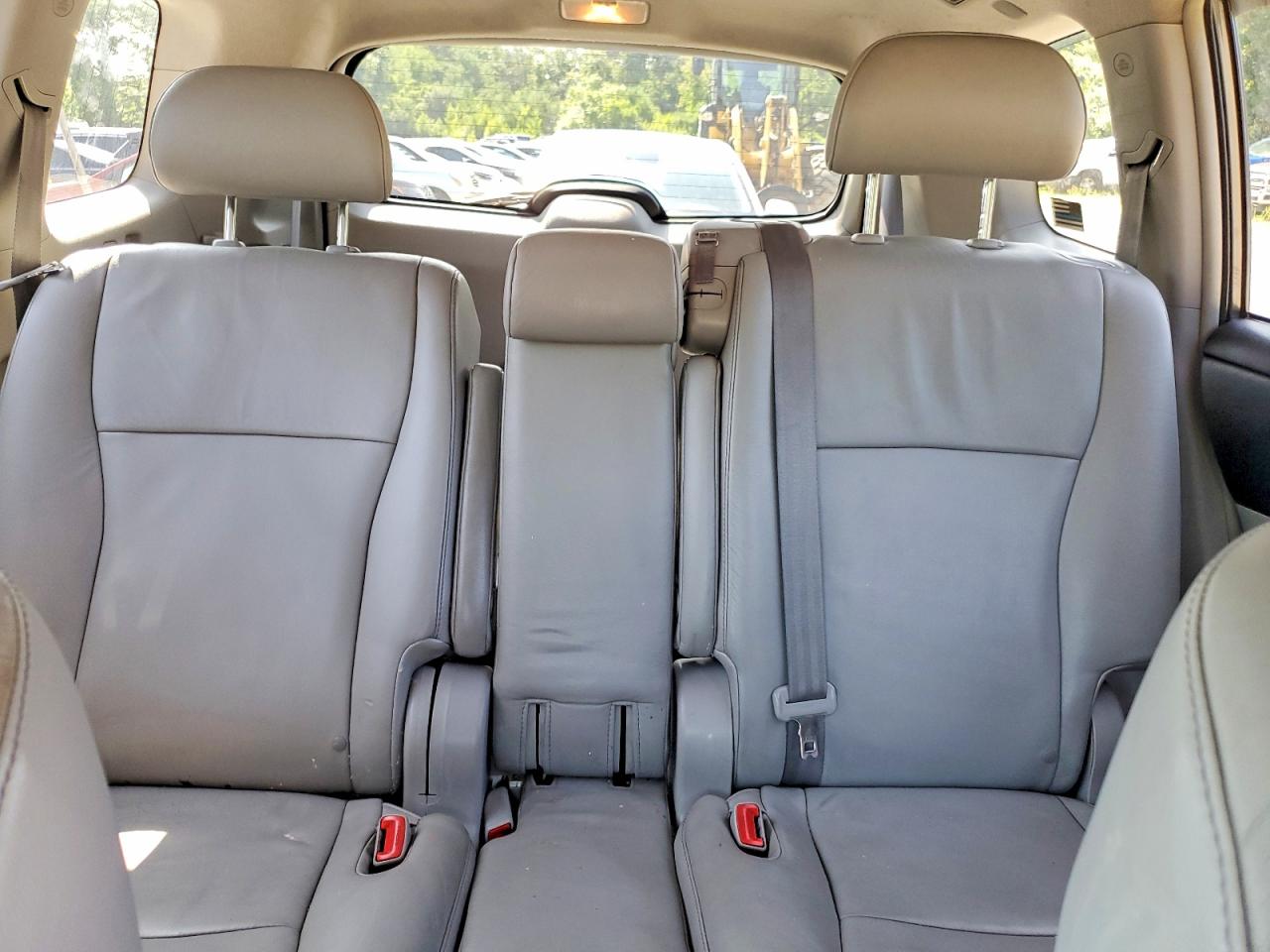 2010 TOYOTA HIGHLANDER
