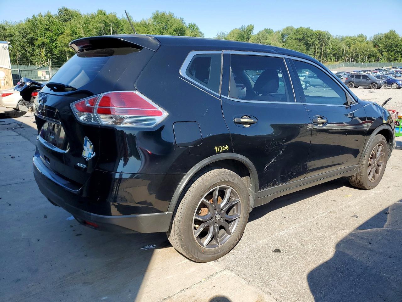 2016 NISSAN ROGUE