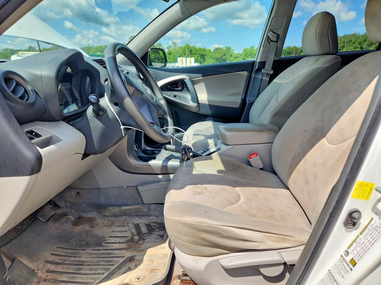 2011 TOYOTA RAV4