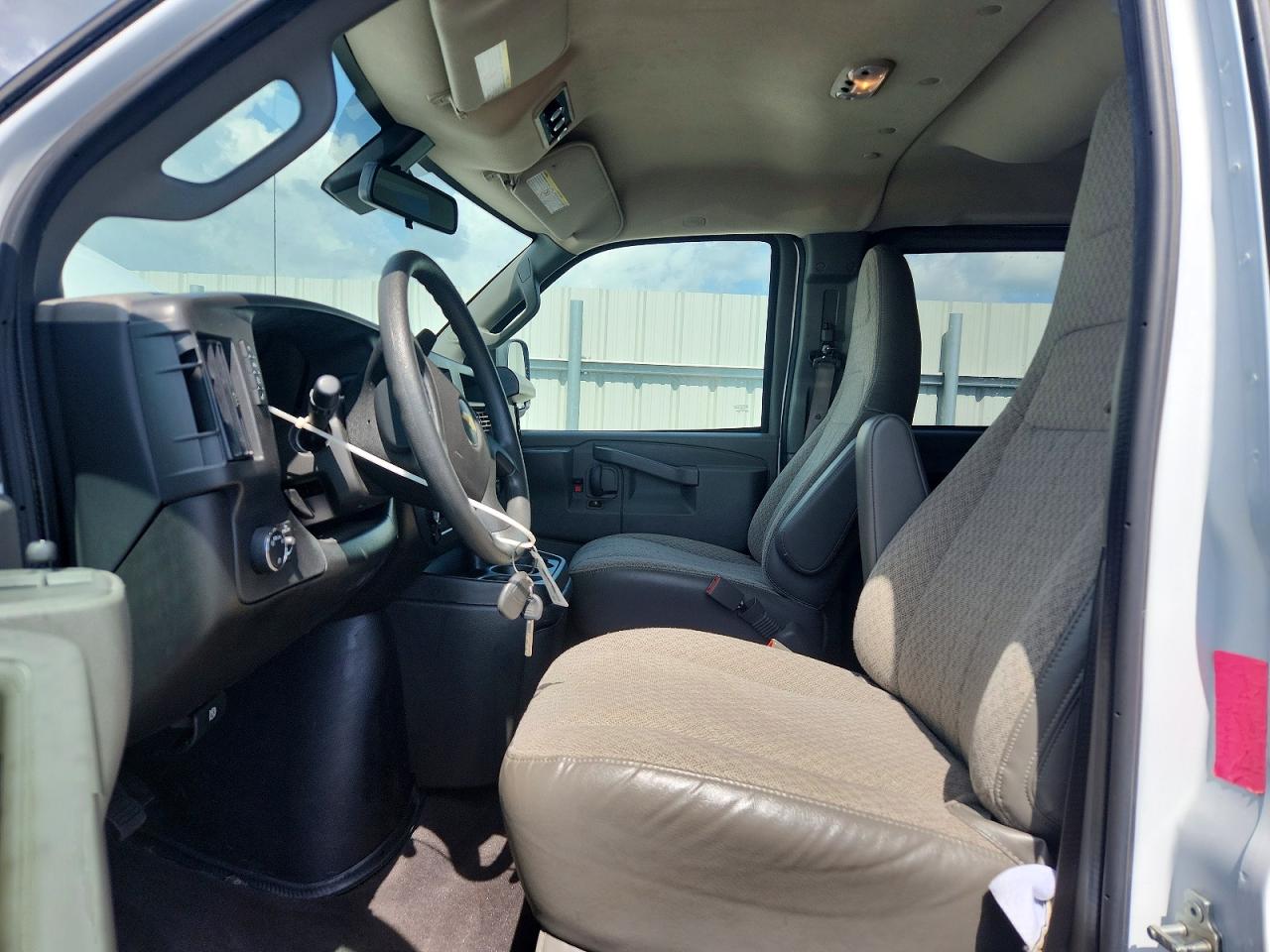 2025 CHEVROLET EXPRESS