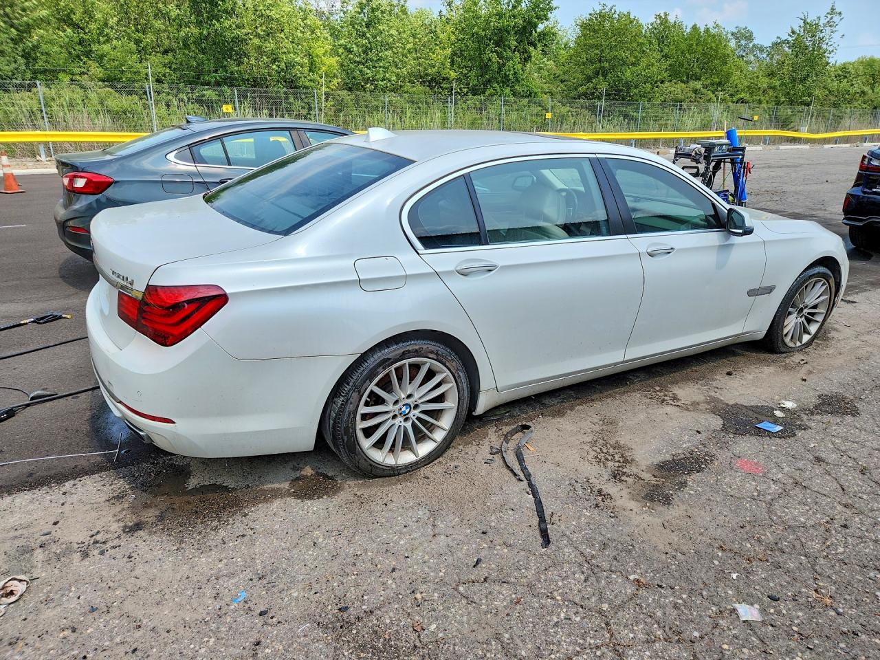 2013 BMW 7 SERIES