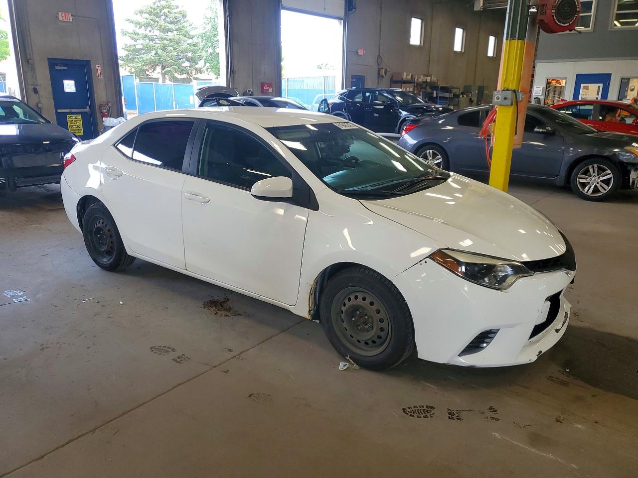 2015 TOYOTA COROLLA