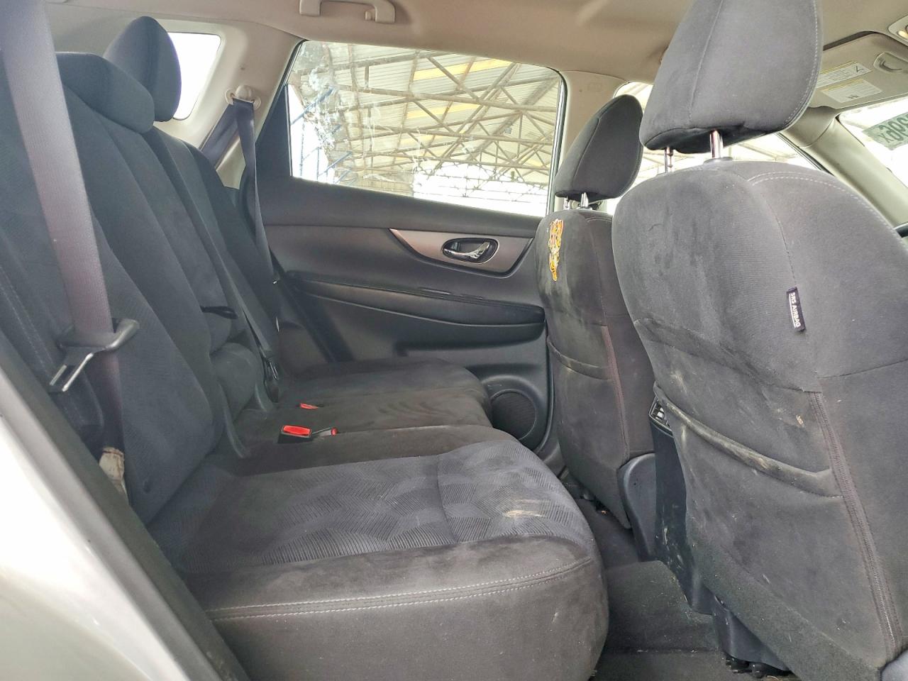 2015 NISSAN ROGUE