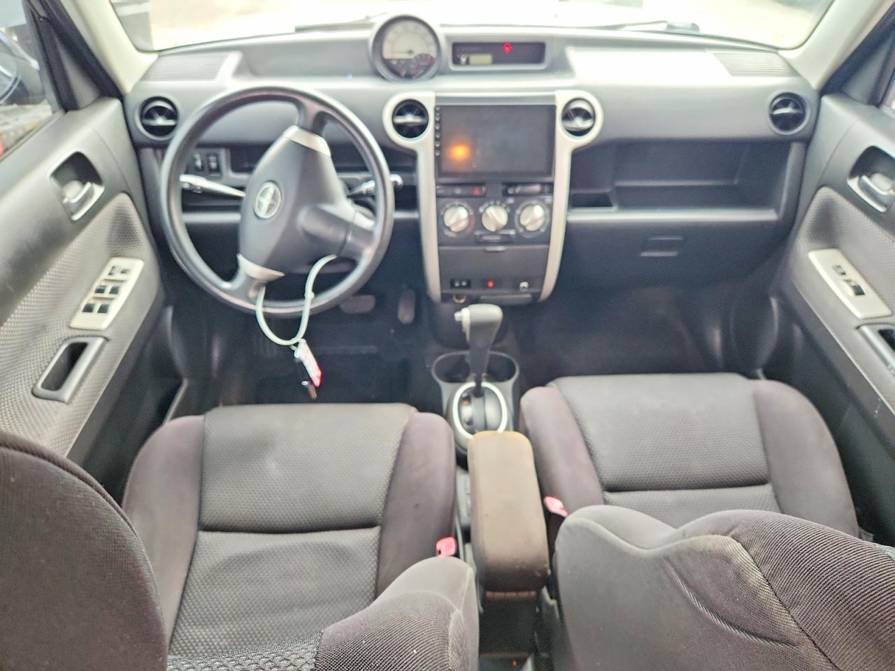 2006 TOYOTA SCION