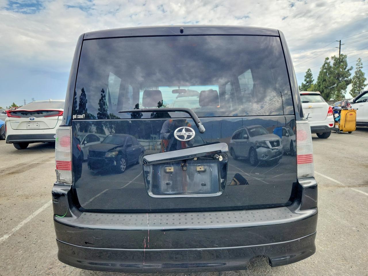 2006 TOYOTA SCION