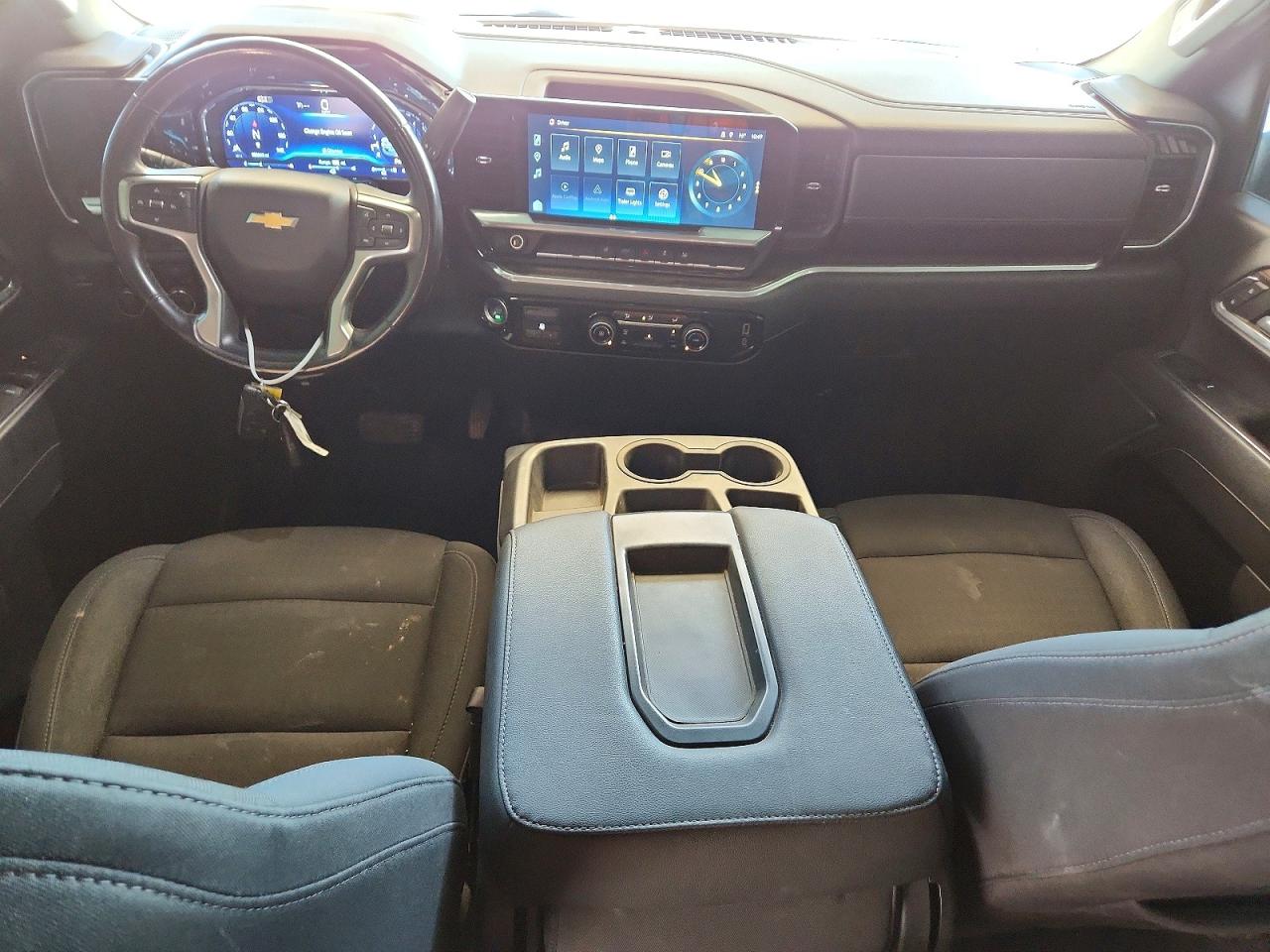 2024 CHEVROLET SILVERADO
