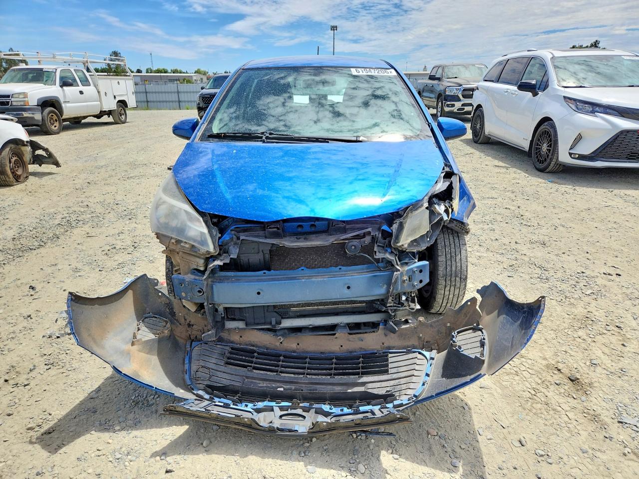 2015 TOYOTA YARIS