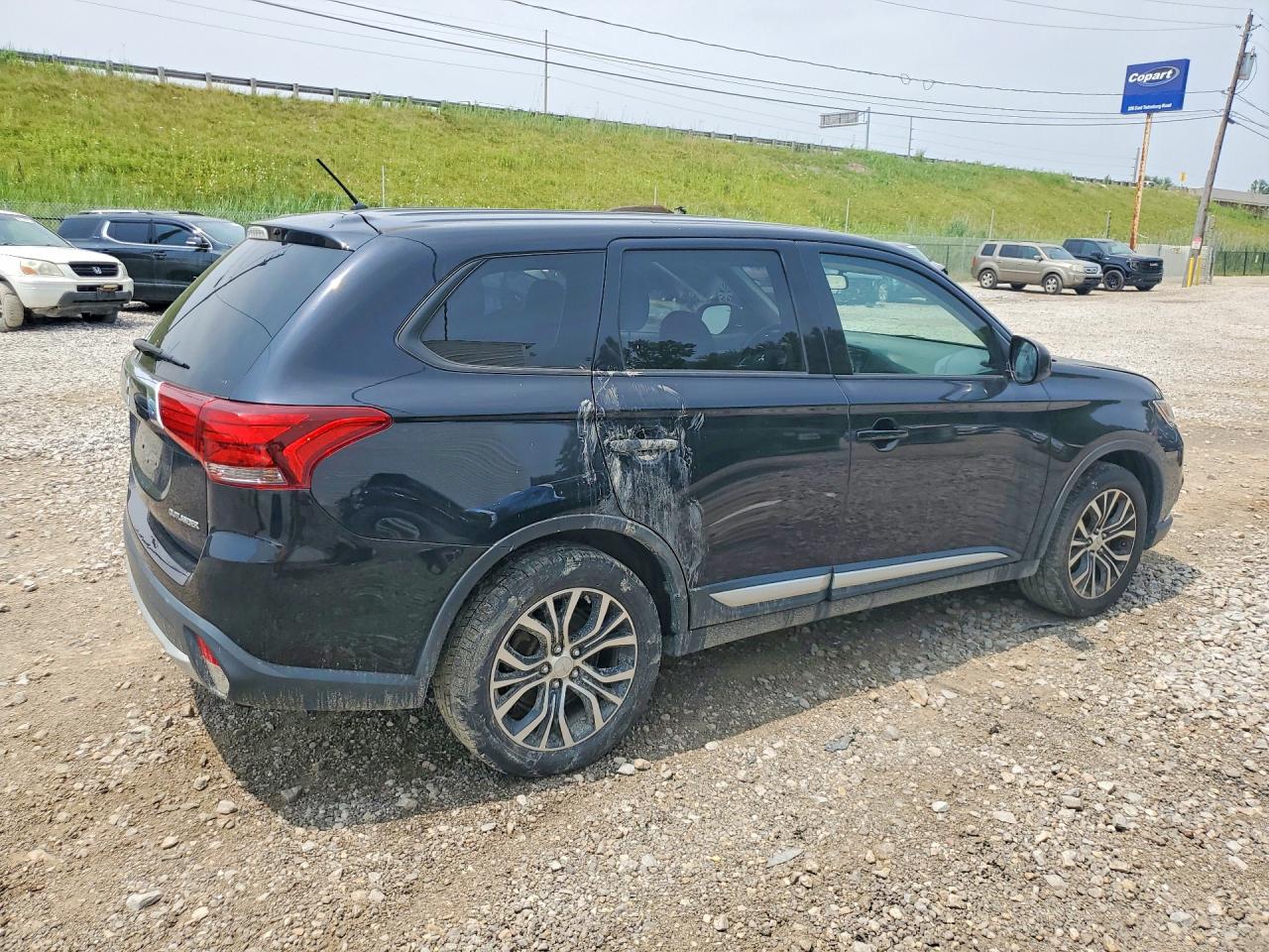 2016 MITSUBISHI OUTLANDER