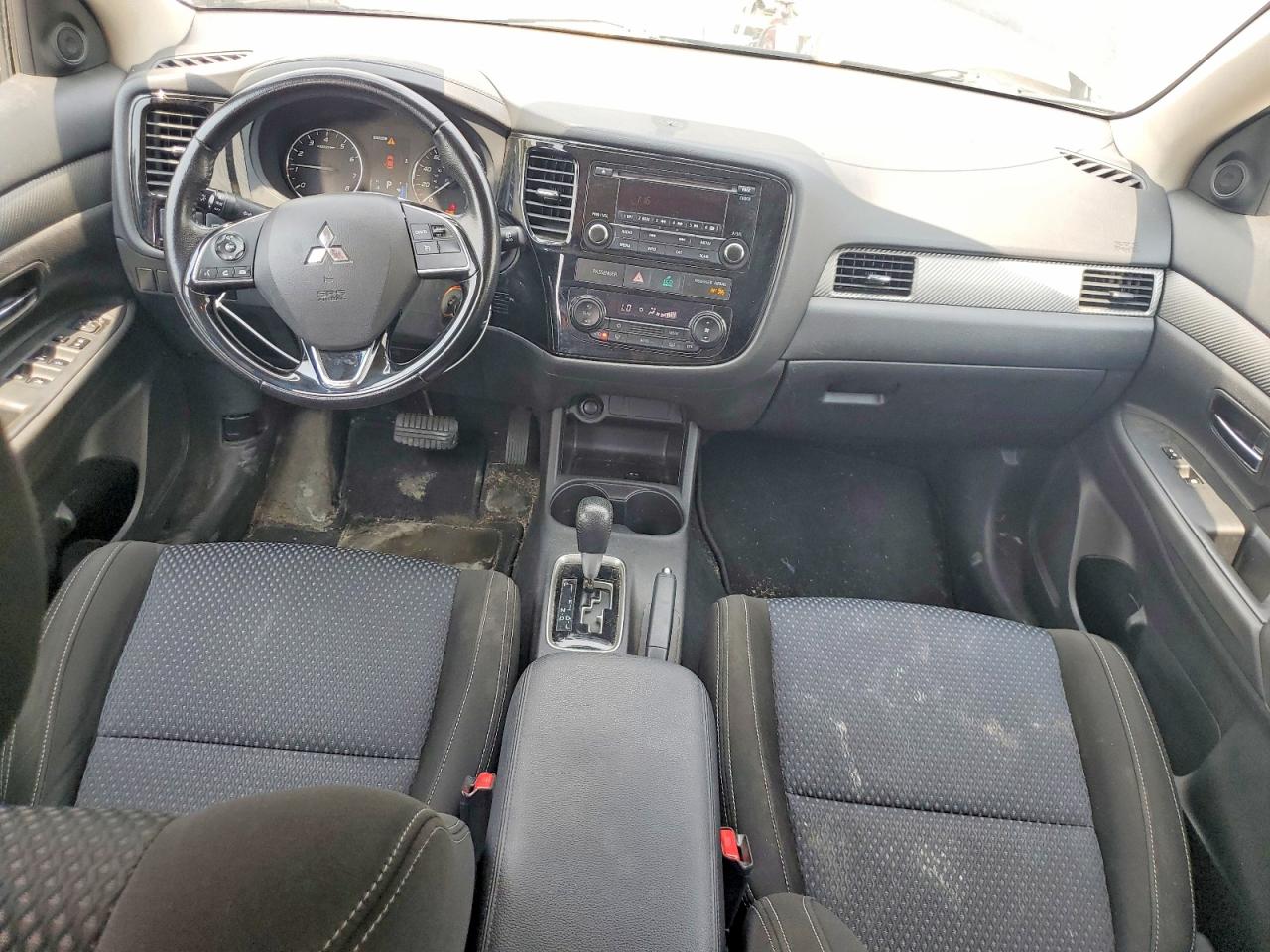 2016 MITSUBISHI OUTLANDER