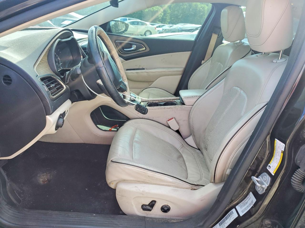 2015 CHRYSLER 200