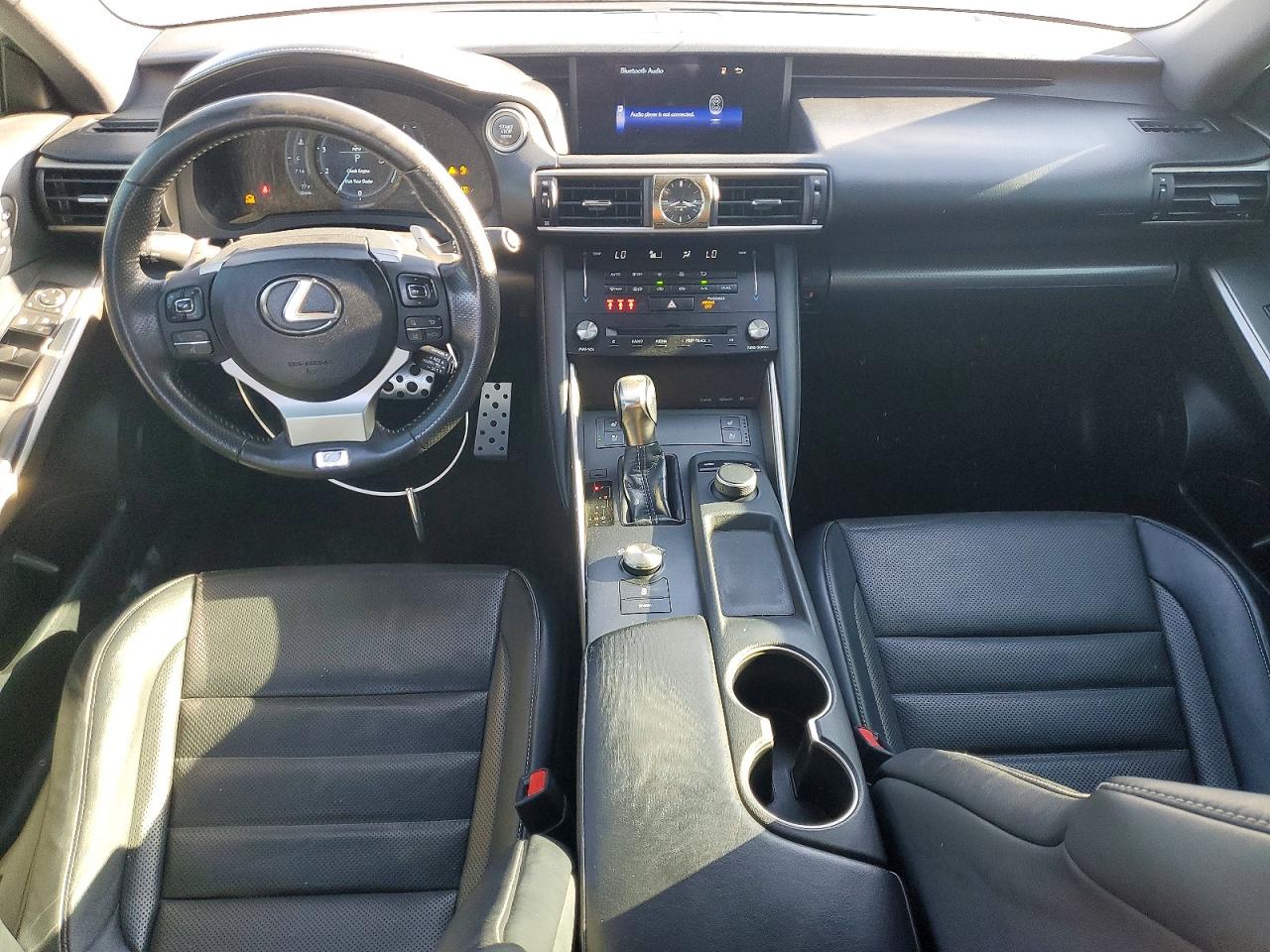2018 LEXUS IS