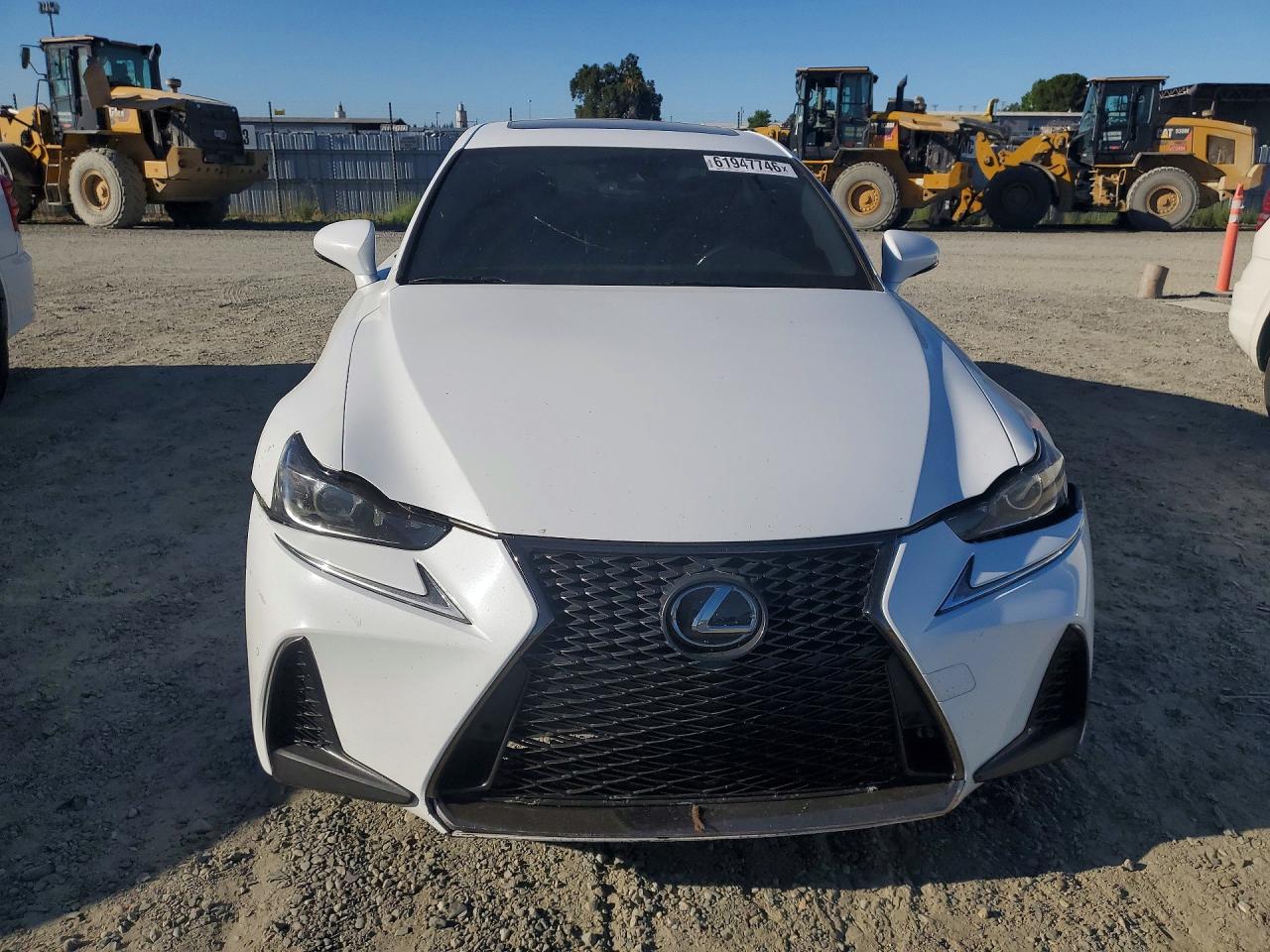 2018 LEXUS IS