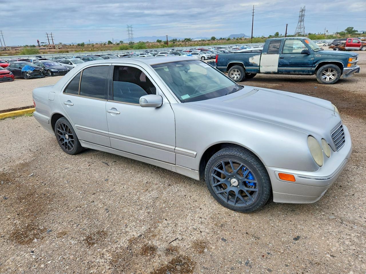 2000 MERCEDES-BENZ E-CLASS
