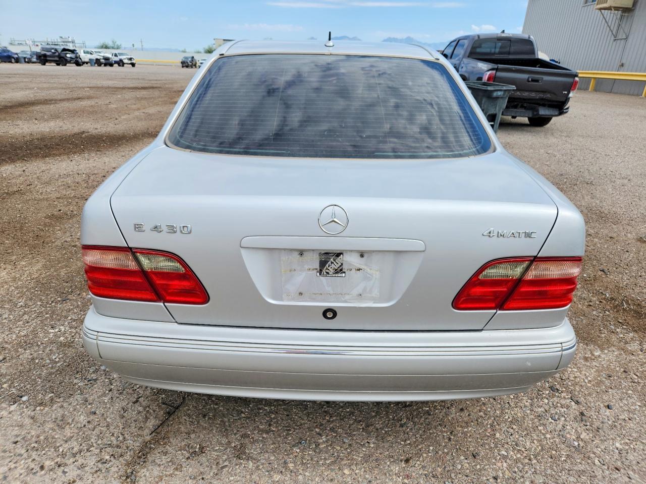 2000 MERCEDES-BENZ E-CLASS