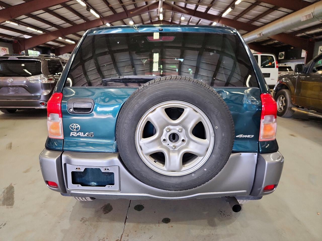 2003 TOYOTA RAV4