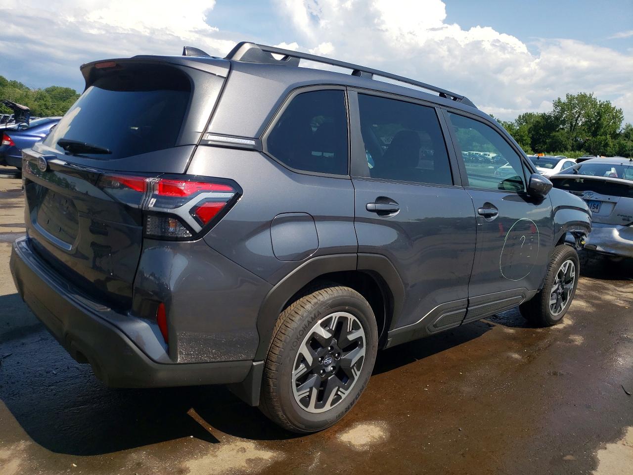 2025 SUBARU FORESTER