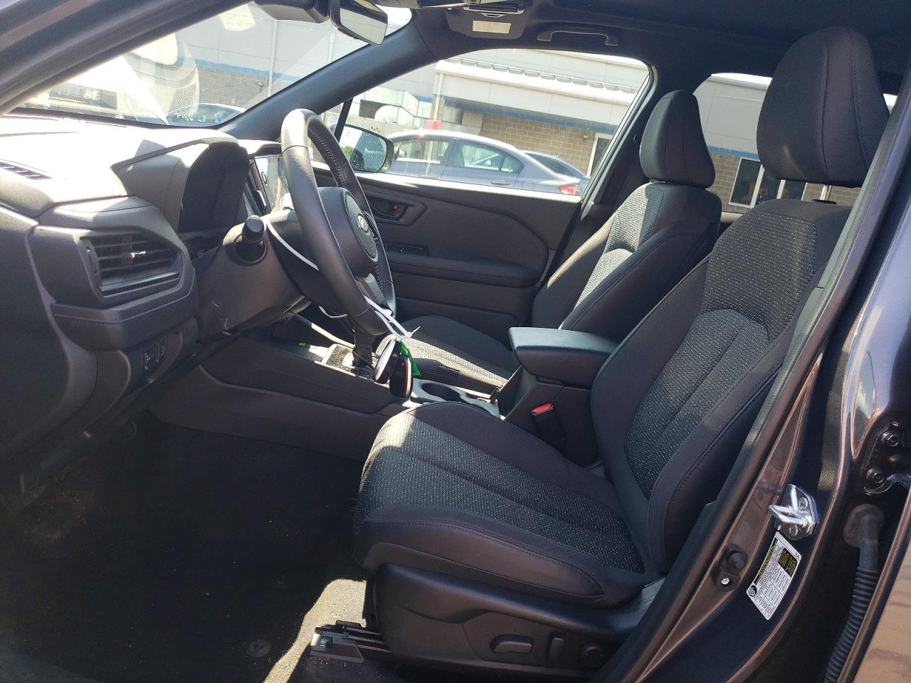 2025 SUBARU FORESTER