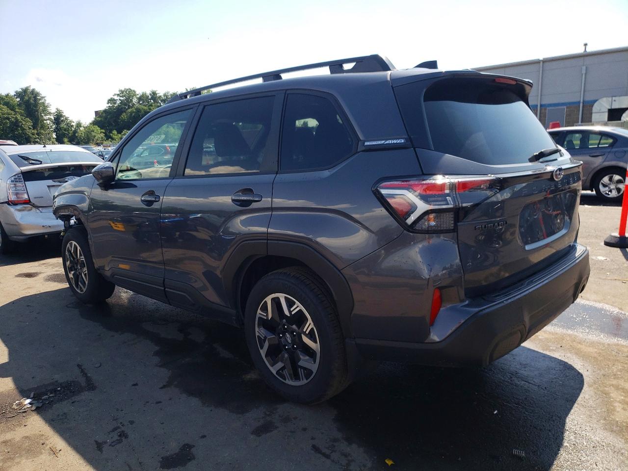 2025 SUBARU FORESTER