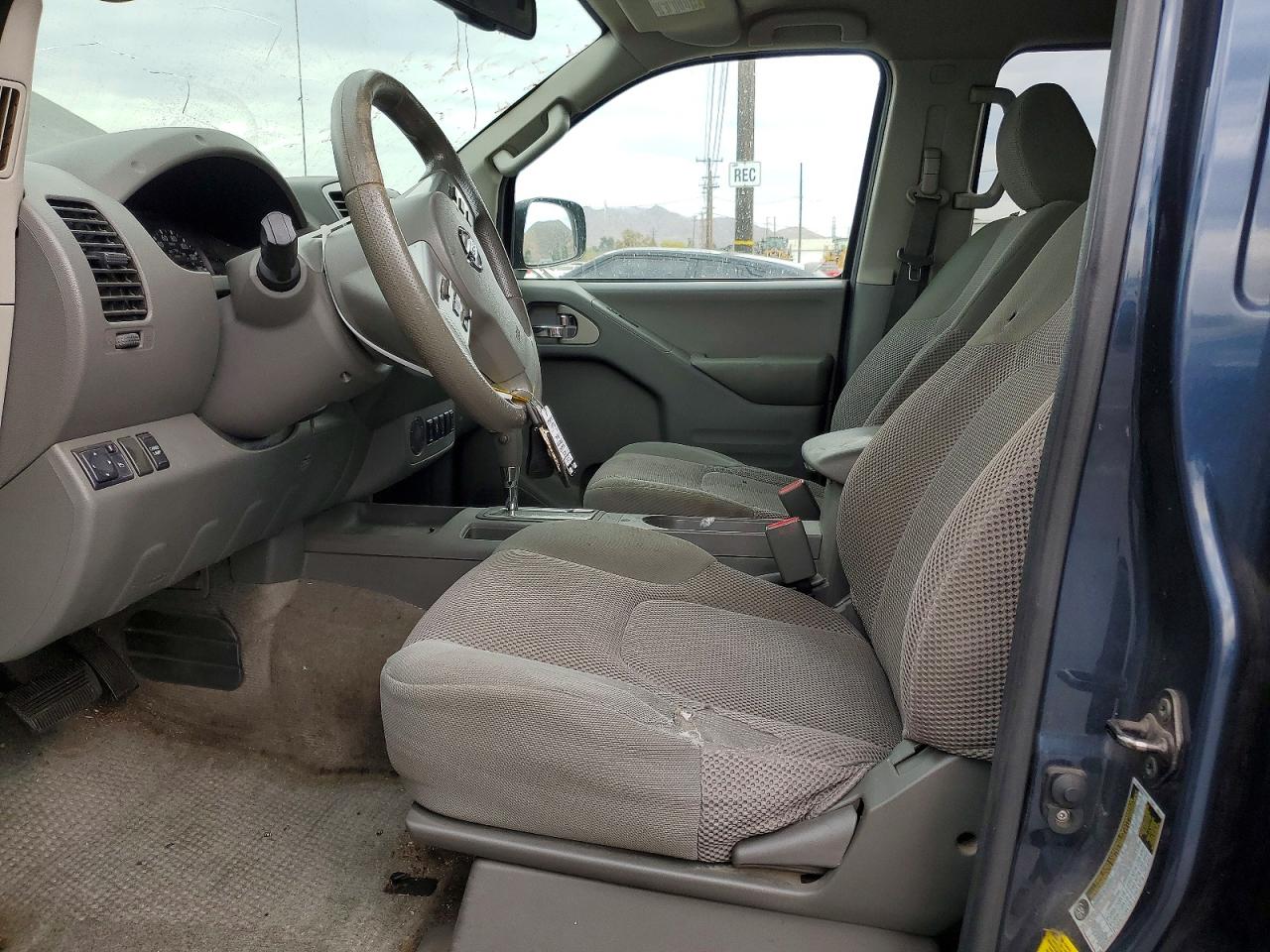 2015 NISSAN FRONTIER
