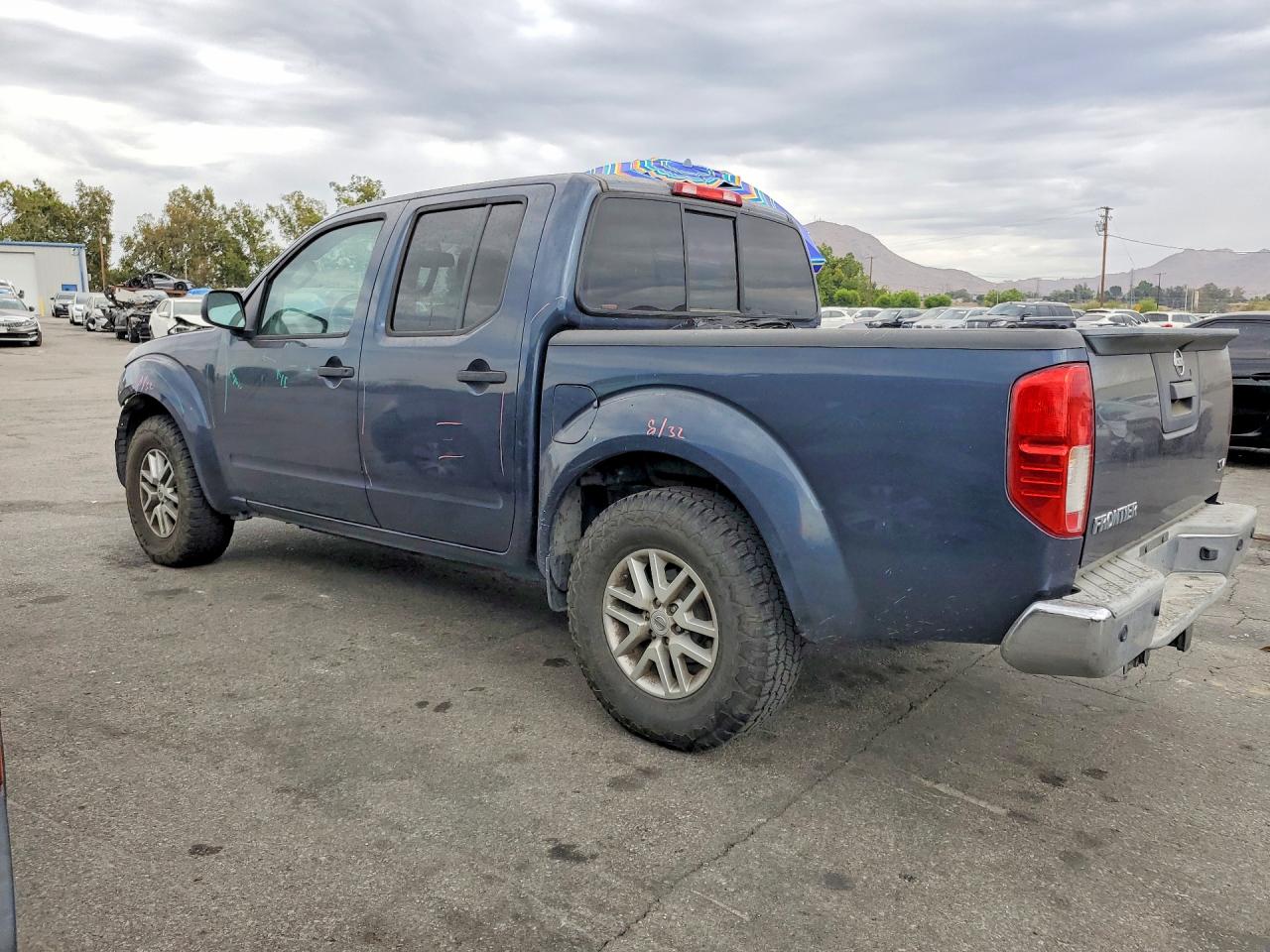 2015 NISSAN FRONTIER