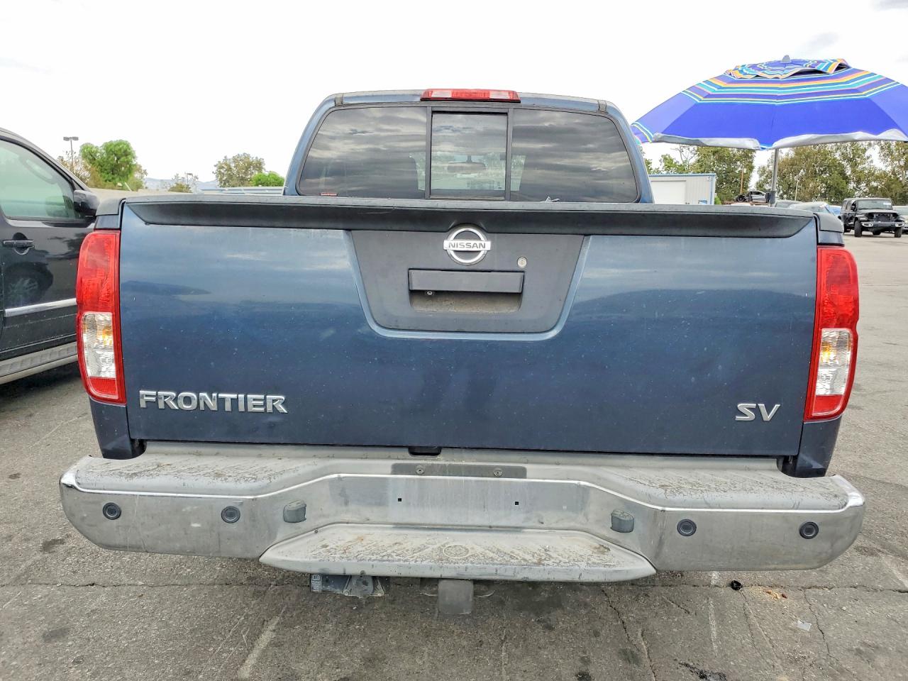 2015 NISSAN FRONTIER