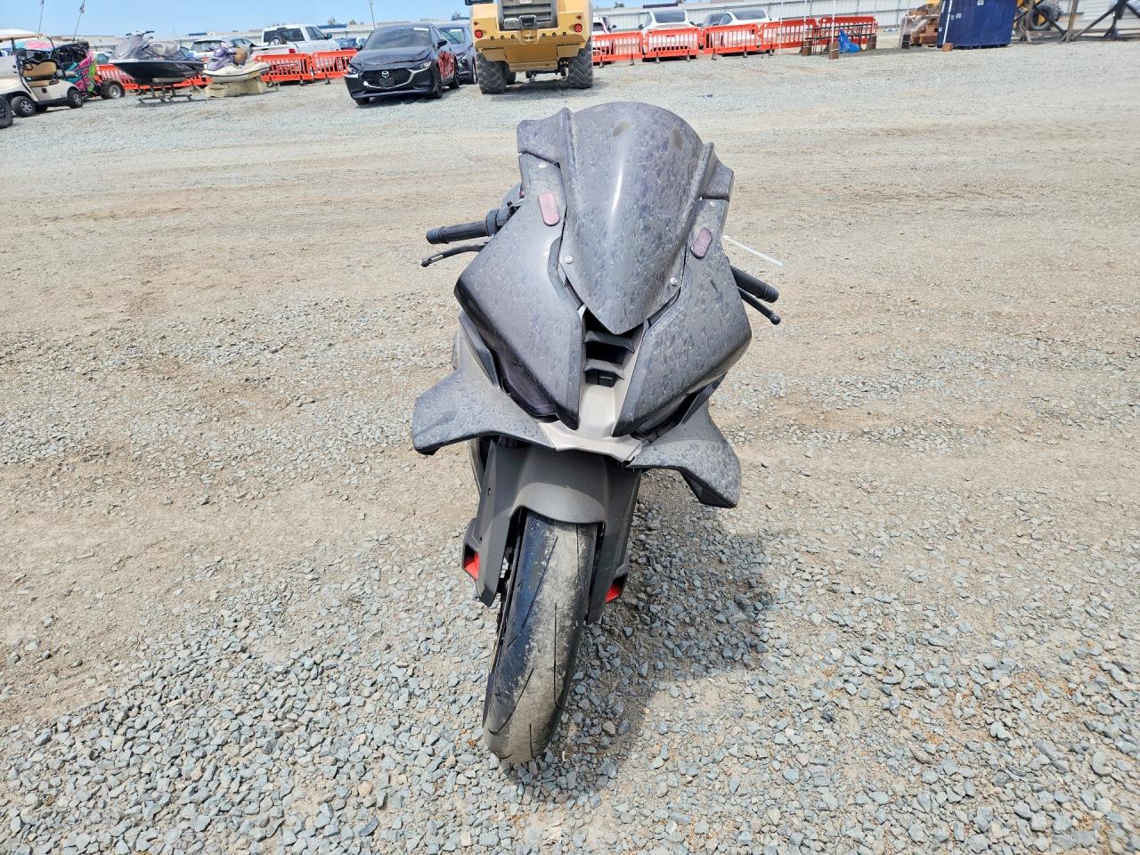 2025 BMW S
