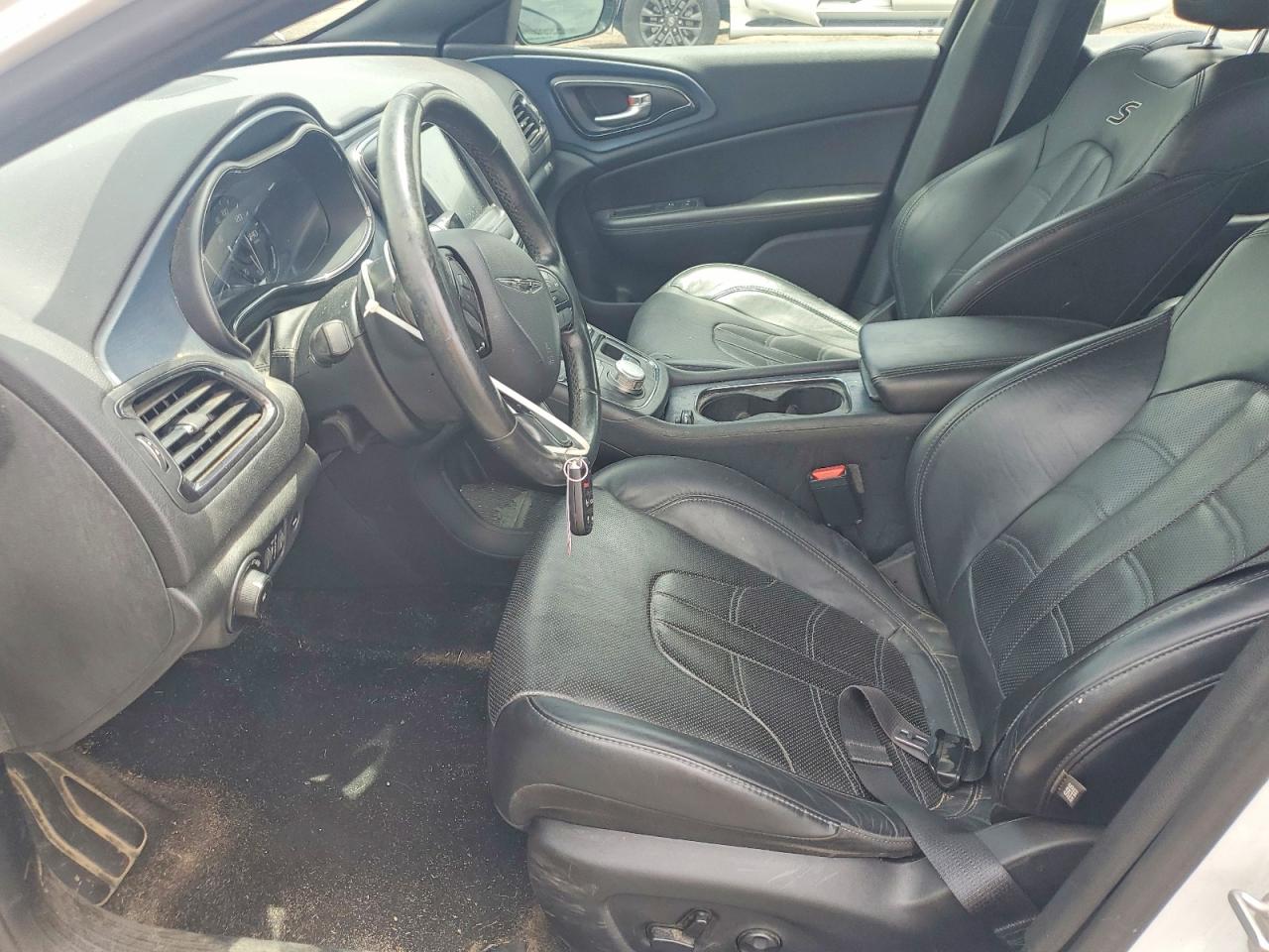 2015 CHRYSLER 200