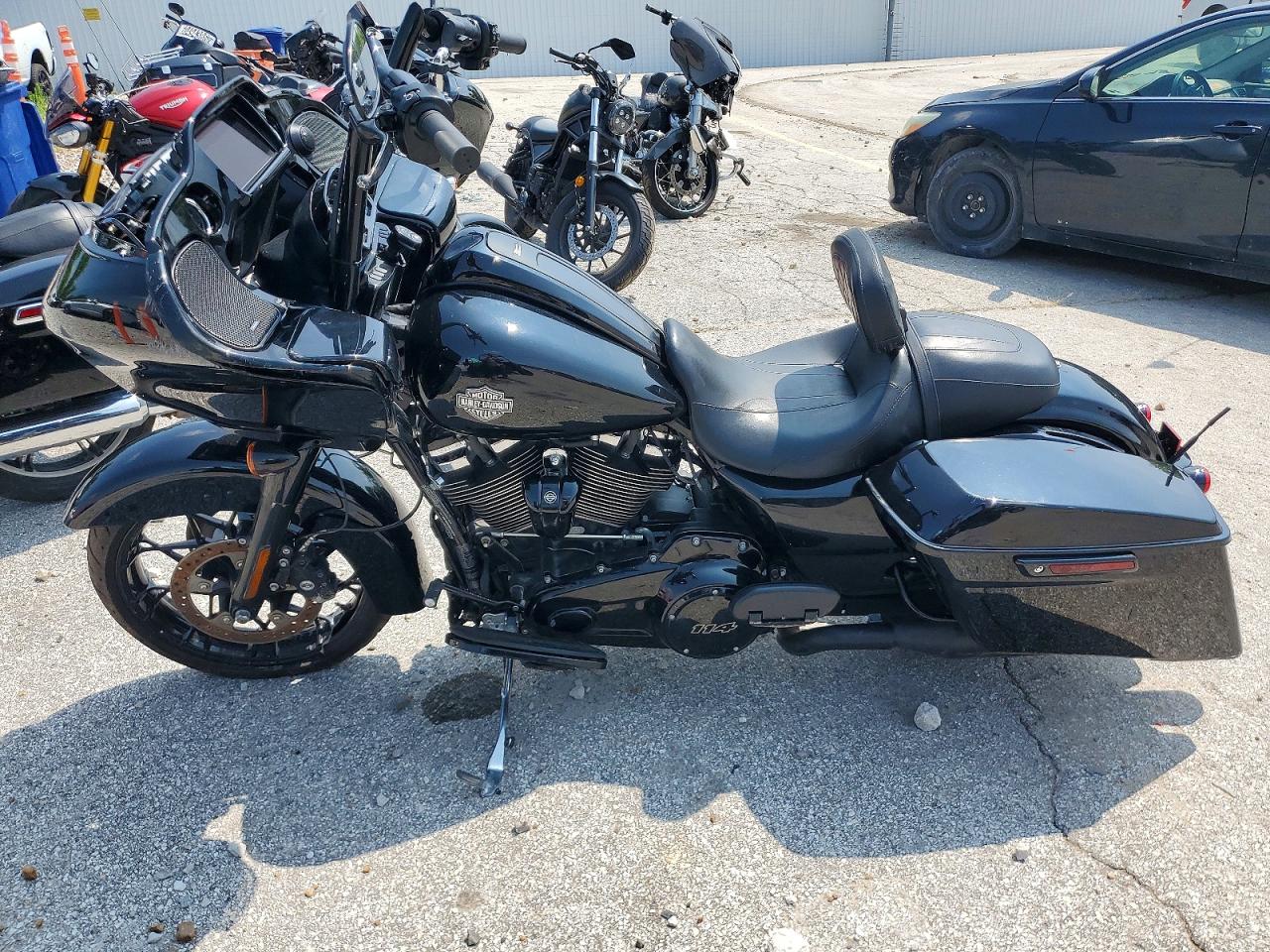 2022 HARLEY-DAVIDSON FL