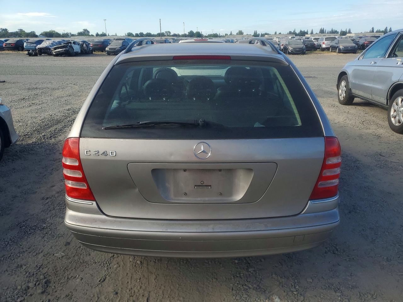 2004 MERCEDES-BENZ C-CLASS