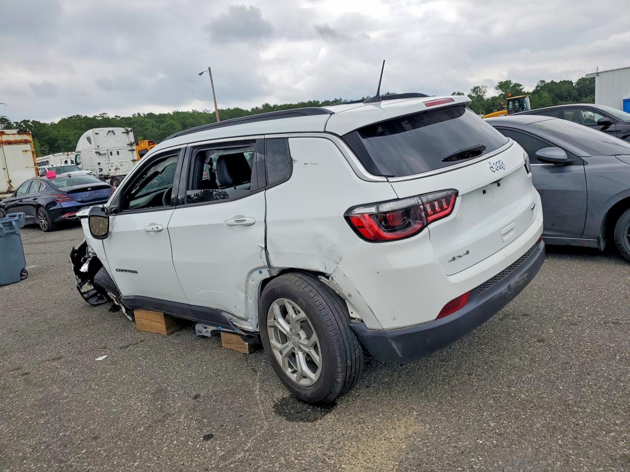 2024 JEEP COMPASS