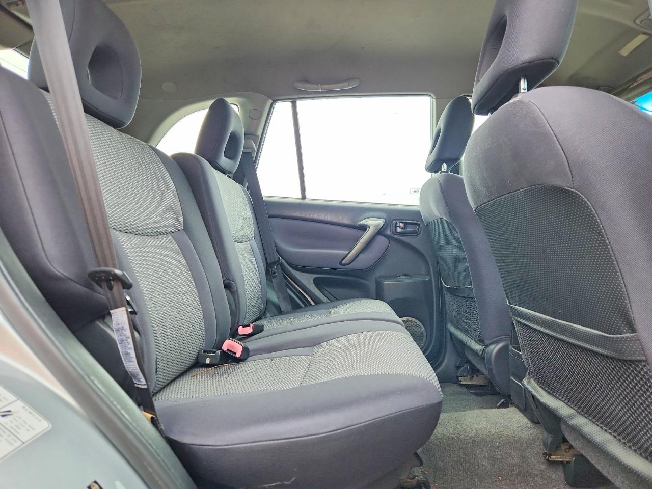 2005 TOYOTA RAV4