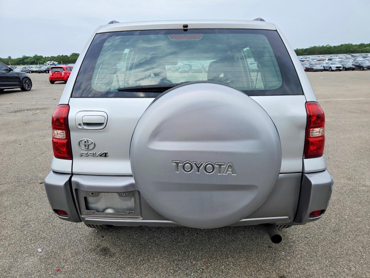 2005 TOYOTA RAV4